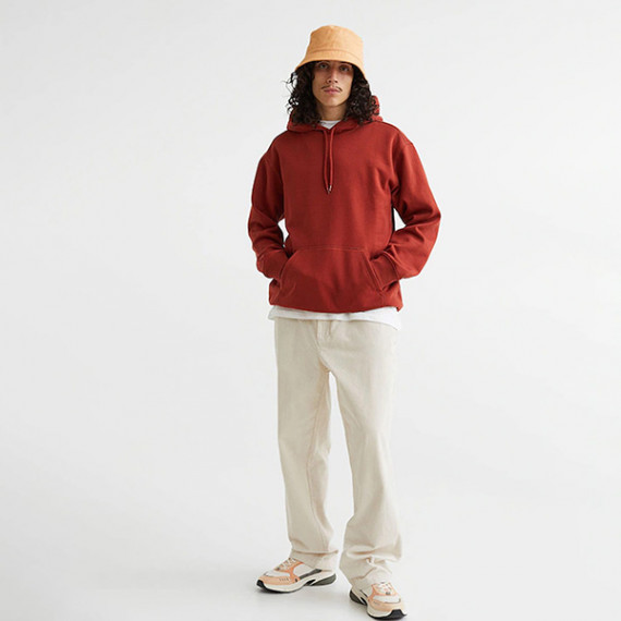 http://13.233.79.61/products/men-relaxed-fit-hoodie