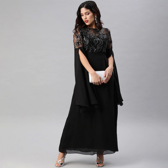 http://13.233.79.61/products/black-embellished-slit-sleeves-maxi-dress