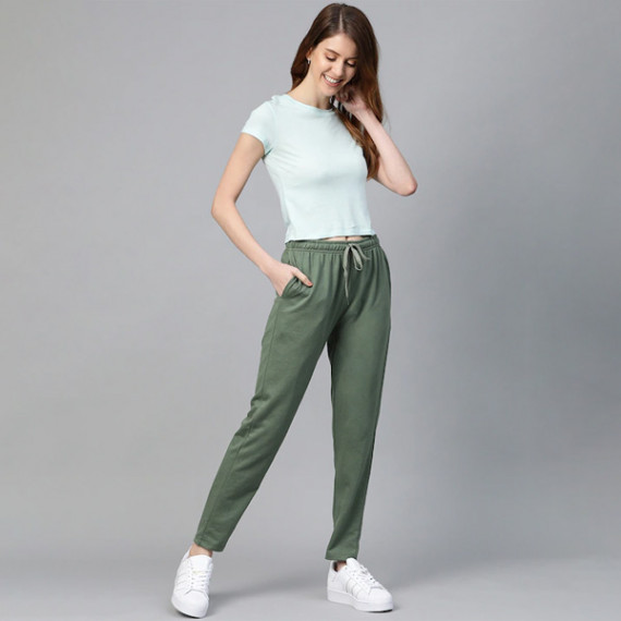http://13.233.79.61/products/women-black-solid-side-stripes-cropped-track-pants