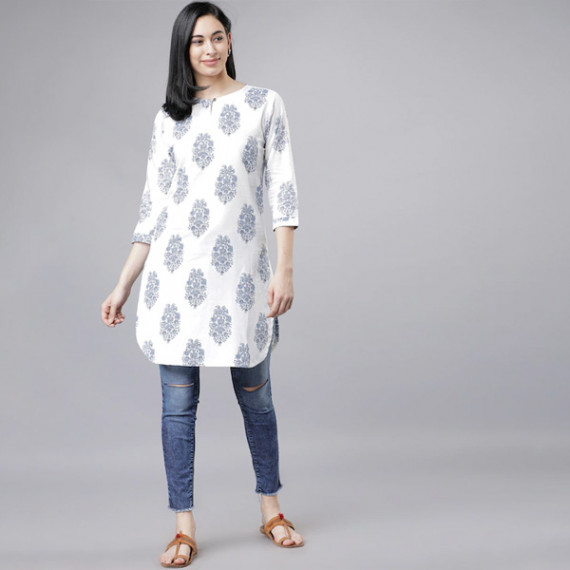 http://13.233.79.61/products/white-blue-printed-tunic