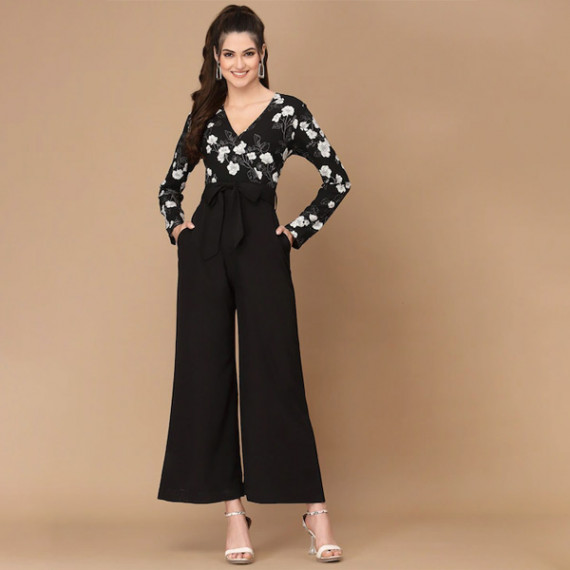 http://13.233.79.61/products/black-white-printed-basic-jumpsuit