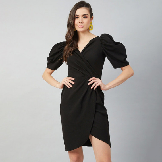 http://13.233.79.61/products/black-wrap-dress-with-volume-sleeves