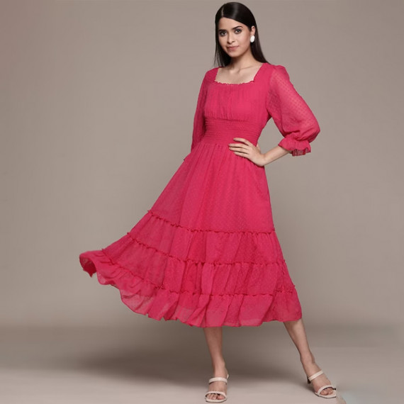 http://13.233.79.61/products/solid-chiffon-smocked-tiered-midi-dress