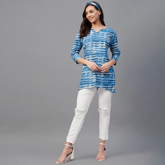 http://13.233.79.61/products/women-blue-tunics