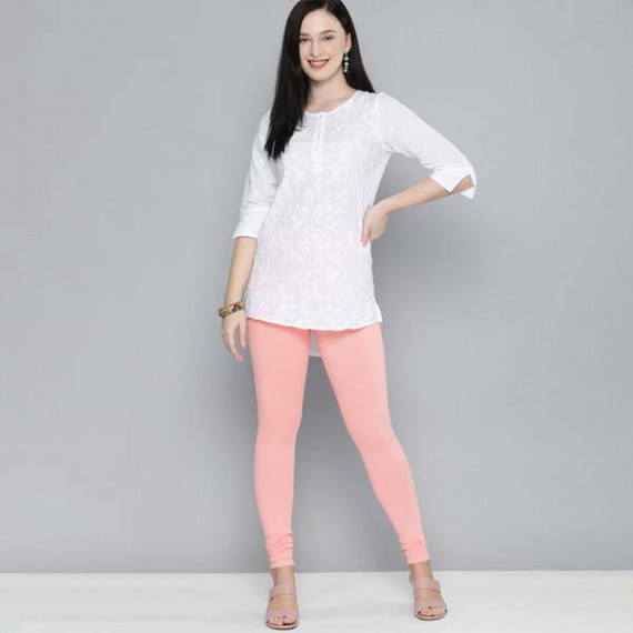http://13.233.79.61/products/women-pink-solid-leggings