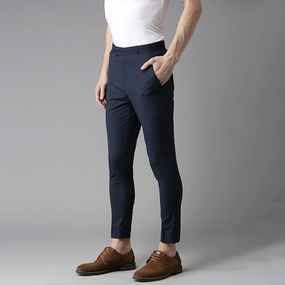 http://13.233.79.61/products/men-navy-blue-tapered-fit-trousers