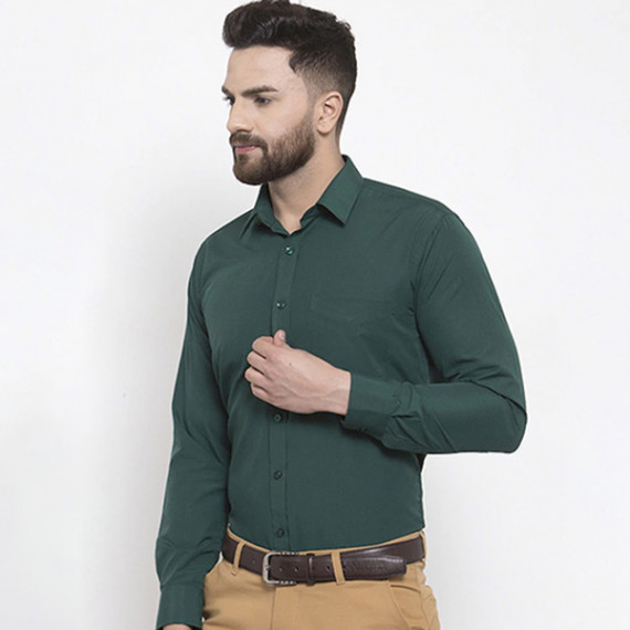 http://13.233.79.61/products/men-green-slim-fit-solid-formal-shirt