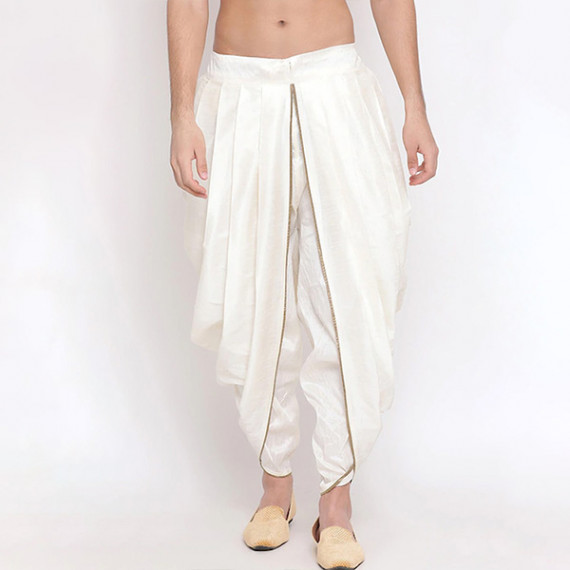 http://13.233.79.61/products/men-white-solid-dhoti