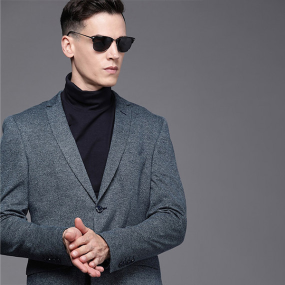http://13.233.79.61/products/men-navy-blue-self-design-super-slim-fit-single-breasted-blazer