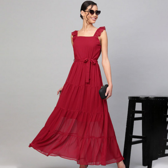 http://13.233.79.61/products/maroon-tiered-maxi-dress