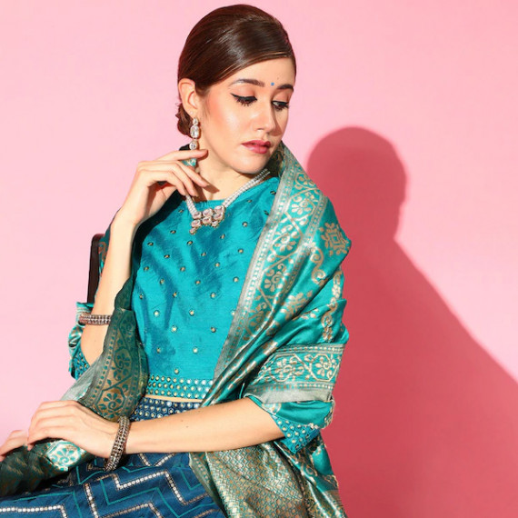 http://13.233.79.61/products/women-navy-blue-embellished-ready-to-wear-lehenga-blouse-with-dupatta