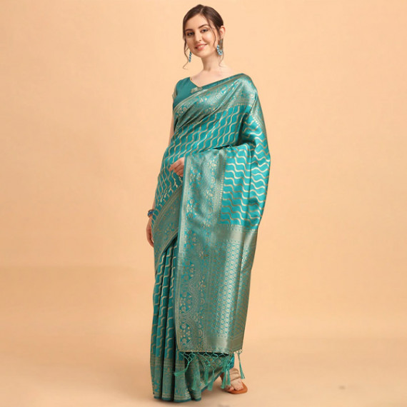 http://13.233.79.61/products/green-gold-toned-silk-blend-fusion-leheriya-saree